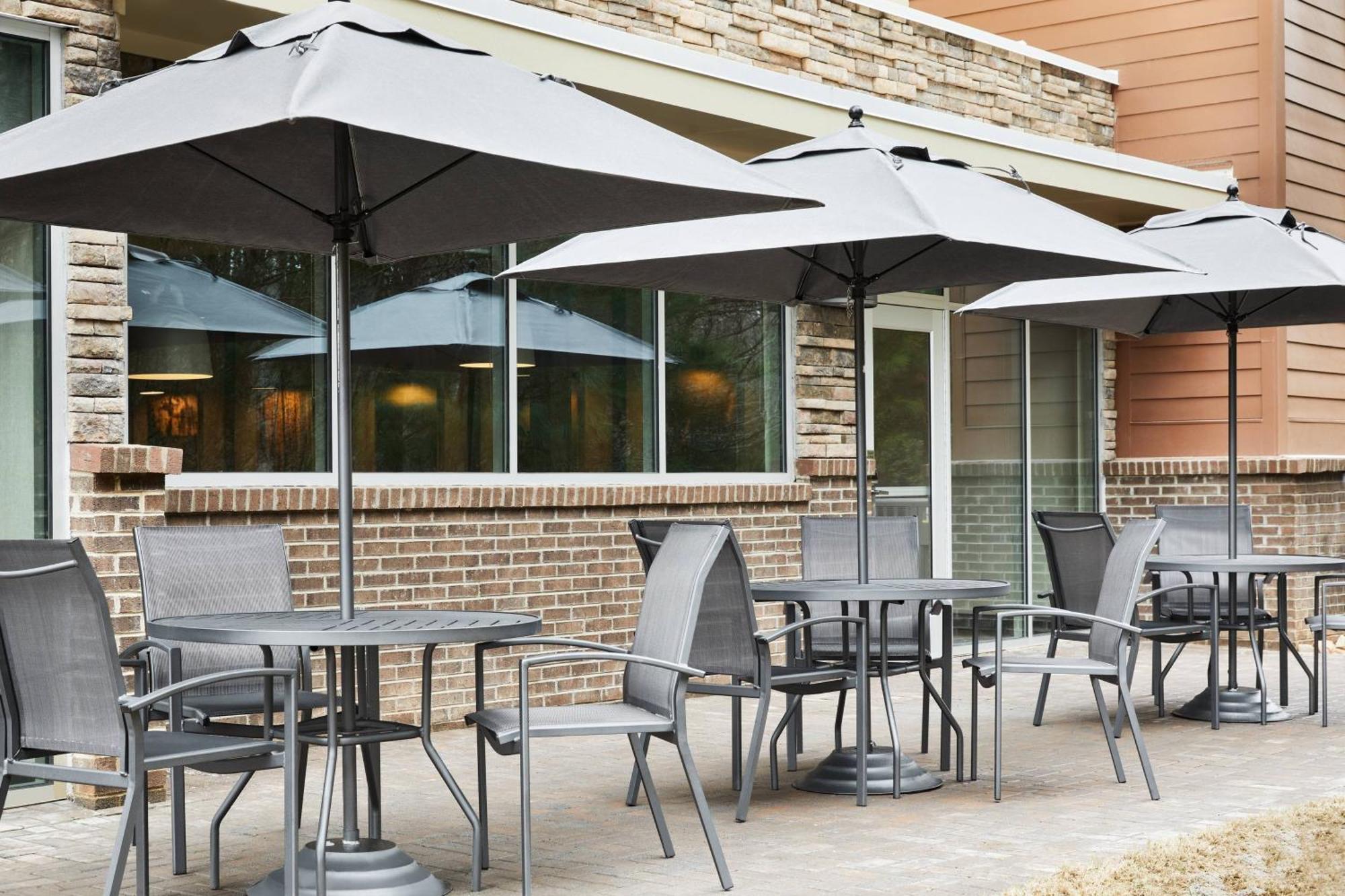 Fairfield Inn & Suites By Marriott Raleigh Wake Forest Exterior photo